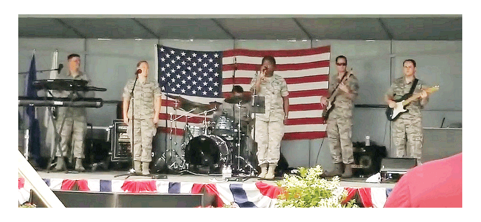 USAF-Starlifter-Band in Oswego