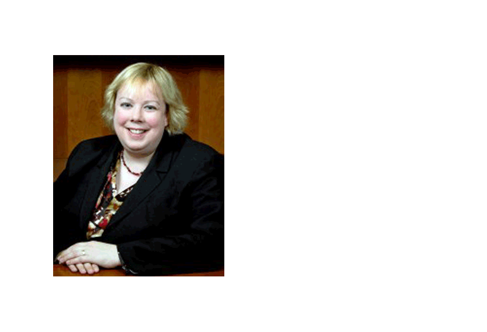 Daisy Porter-Reynolds, executive director of Aurora Public Library (APL), has announced her resignation from the library effective in early March, says library board president John Savage.