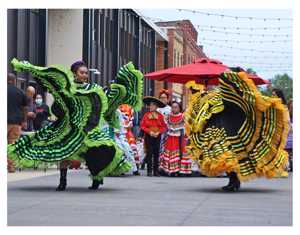 Roots Aurora dancing, culture – The Voice