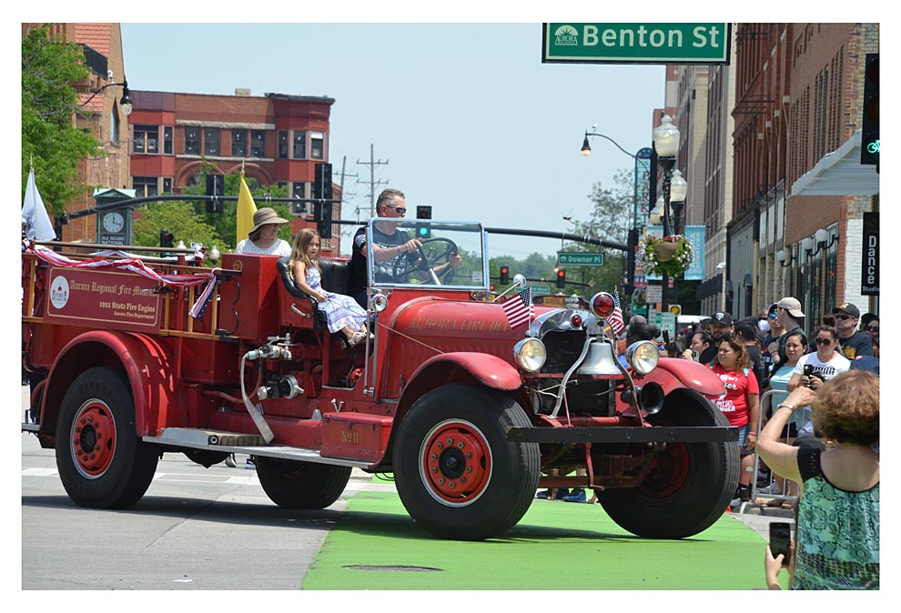 Aurora Memorial Day parade captures the spirit of commemoration – The Voice