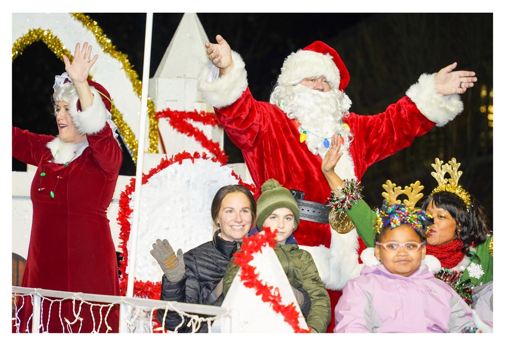 Santa and Mrs. Claus at the The Rotary Club of Naperville’s Holiday